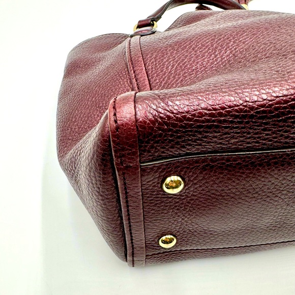 Auth Gucci Small Metallic Purple Leather Cellarius Convertible Soho Tote Bag - Picture 9 of 16